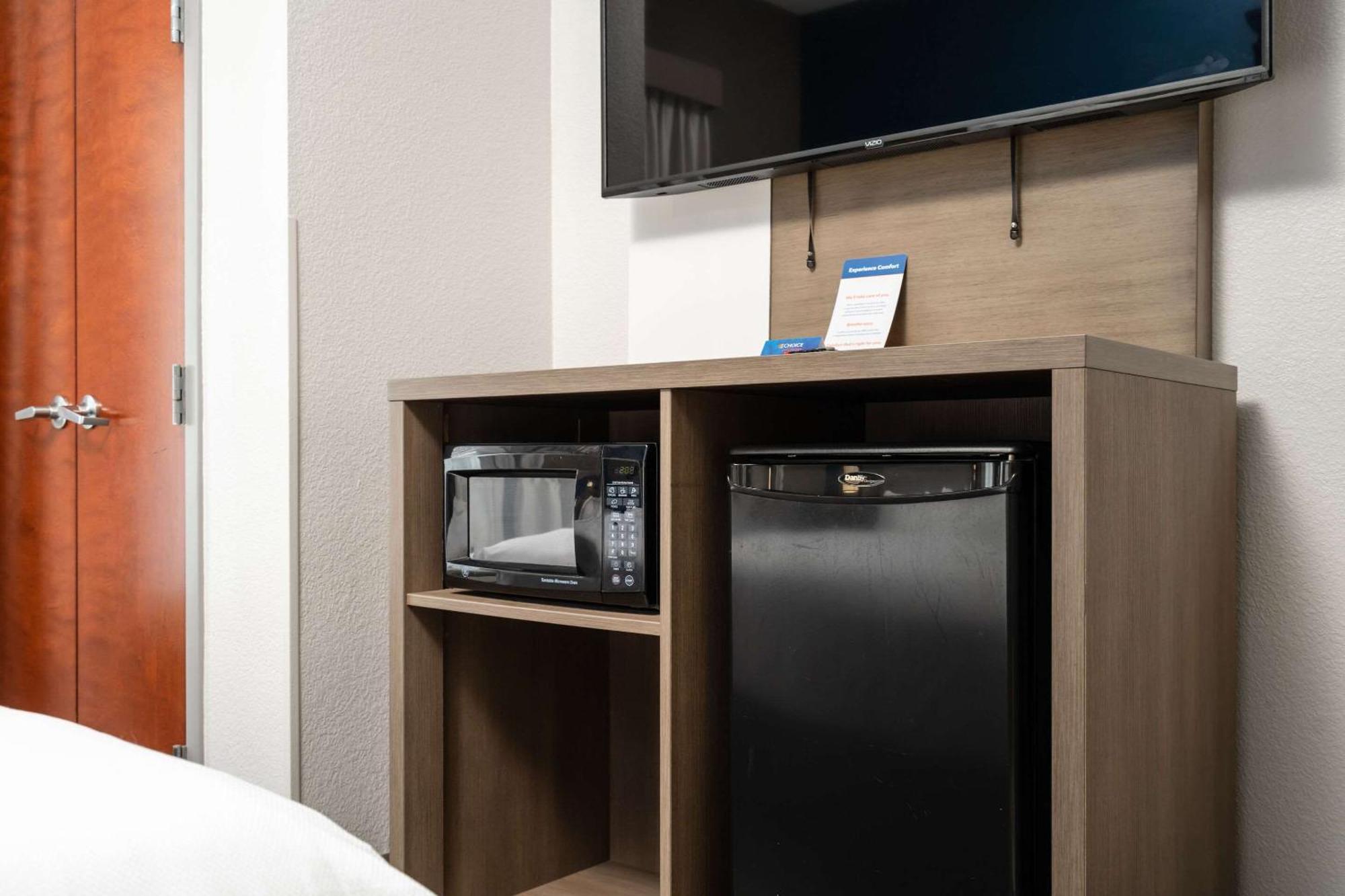 Comfort Suites Columbia Northeast - Fort Jackson エクステリア 写真