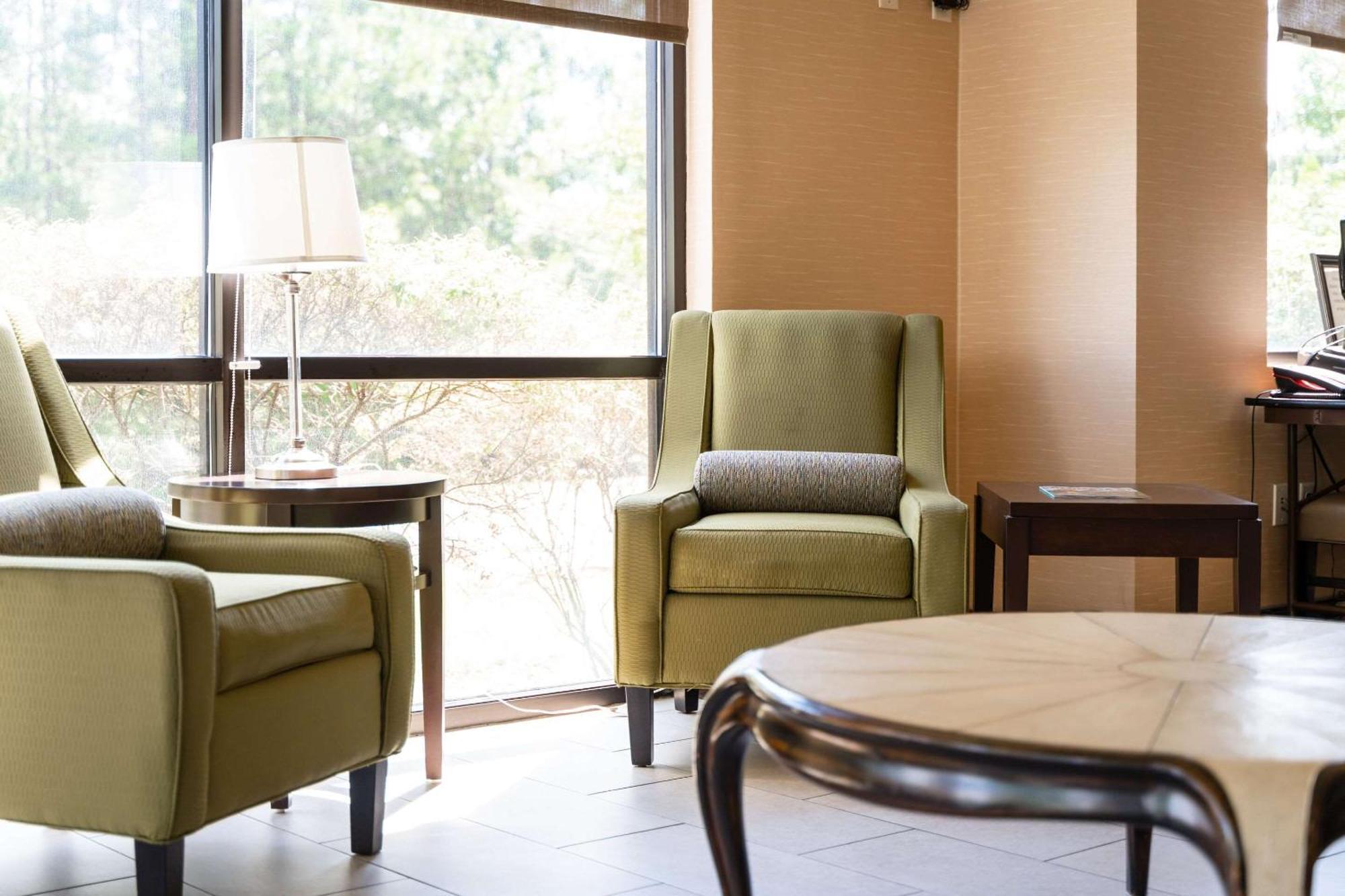 Comfort Suites Columbia Northeast - Fort Jackson エクステリア 写真