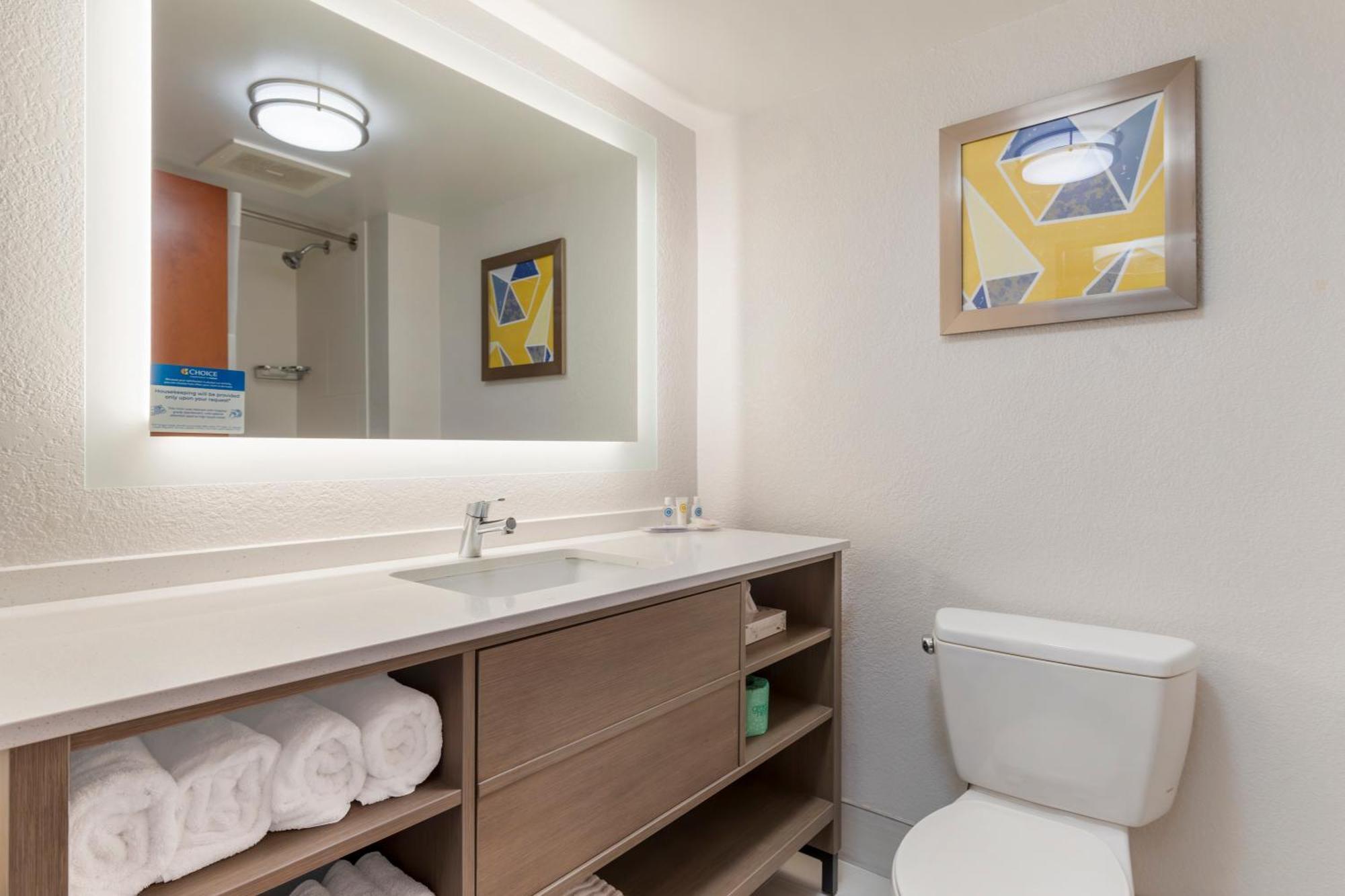 Comfort Suites Columbia Northeast - Fort Jackson エクステリア 写真